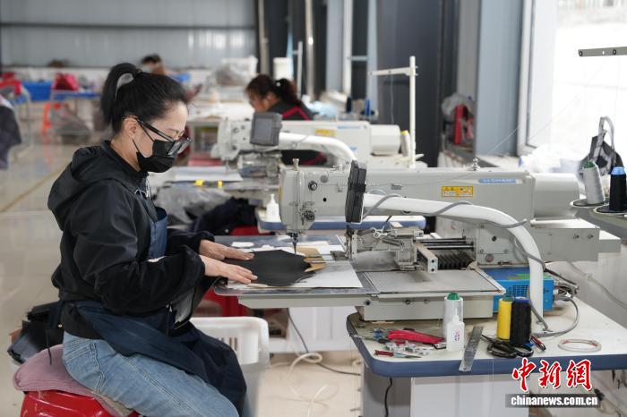 （乡村行·看振兴）晋西北山西五寨乡村里的“小日子”与“大奔头”